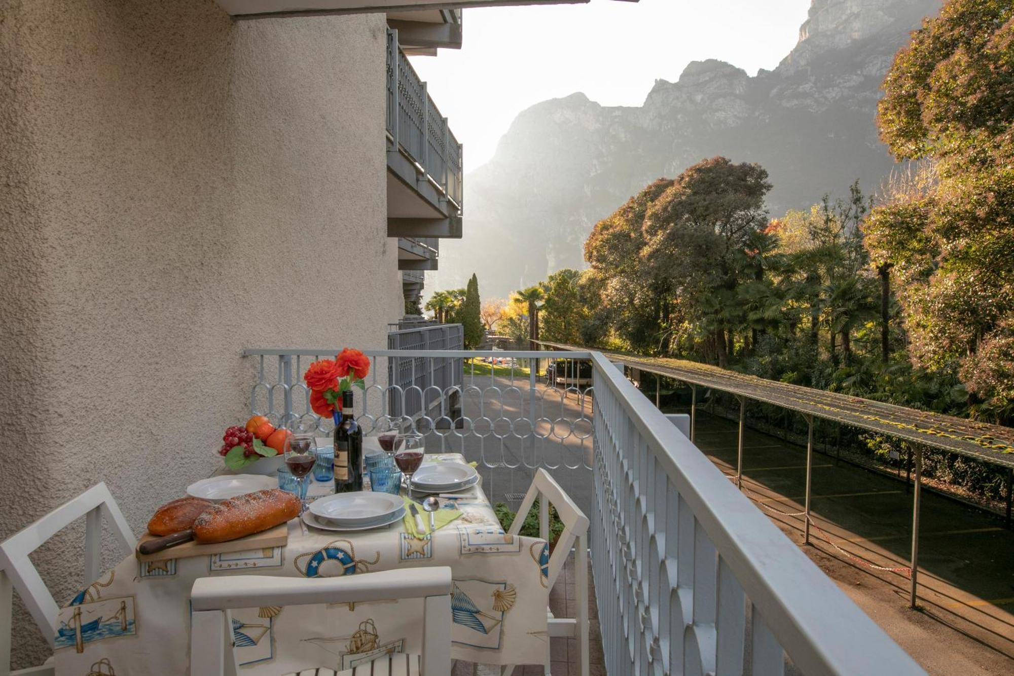Residenza Lago D'Argento - Happy Rentals Riva del Garda Exterior foto
